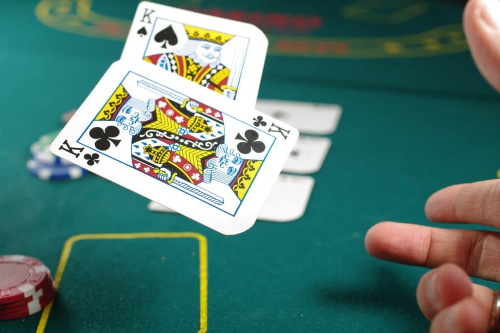 Što znači blefirati u pokeru