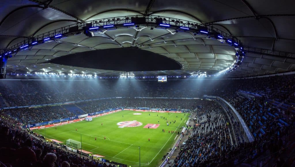 nogometni stadion pred utakmicu