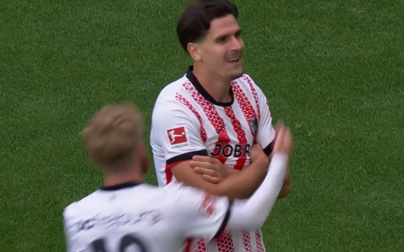 Igor Matanović slavi gol u Freiburgu