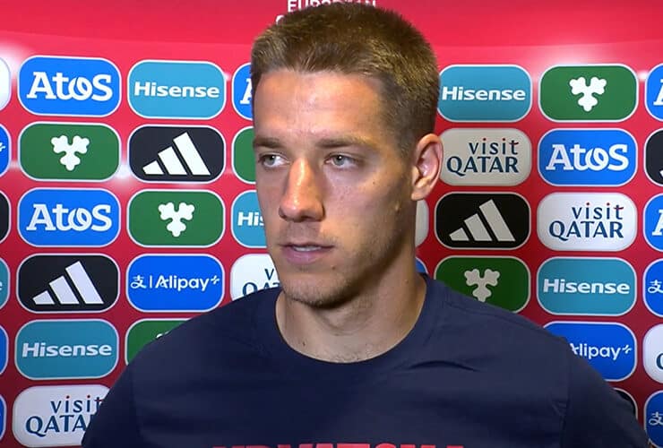 Mario Pašalić daje izjavu za medije
